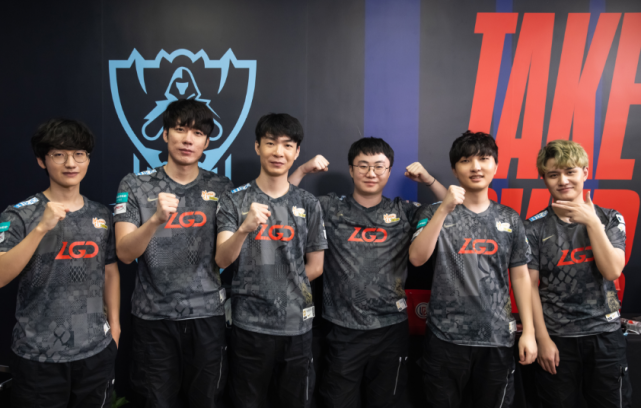 即使在对抗 即使在对抗